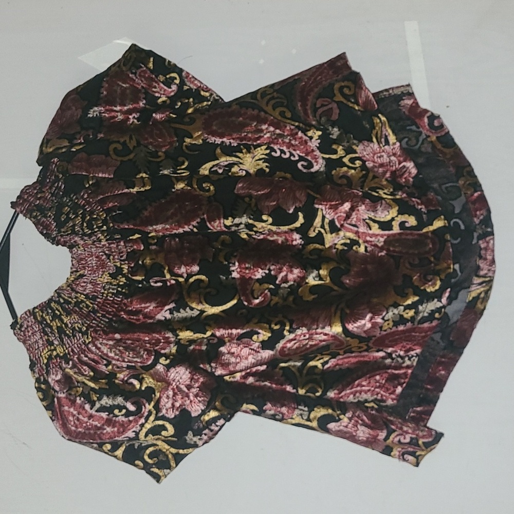 Seen Worn Kept Velvet Crop Top